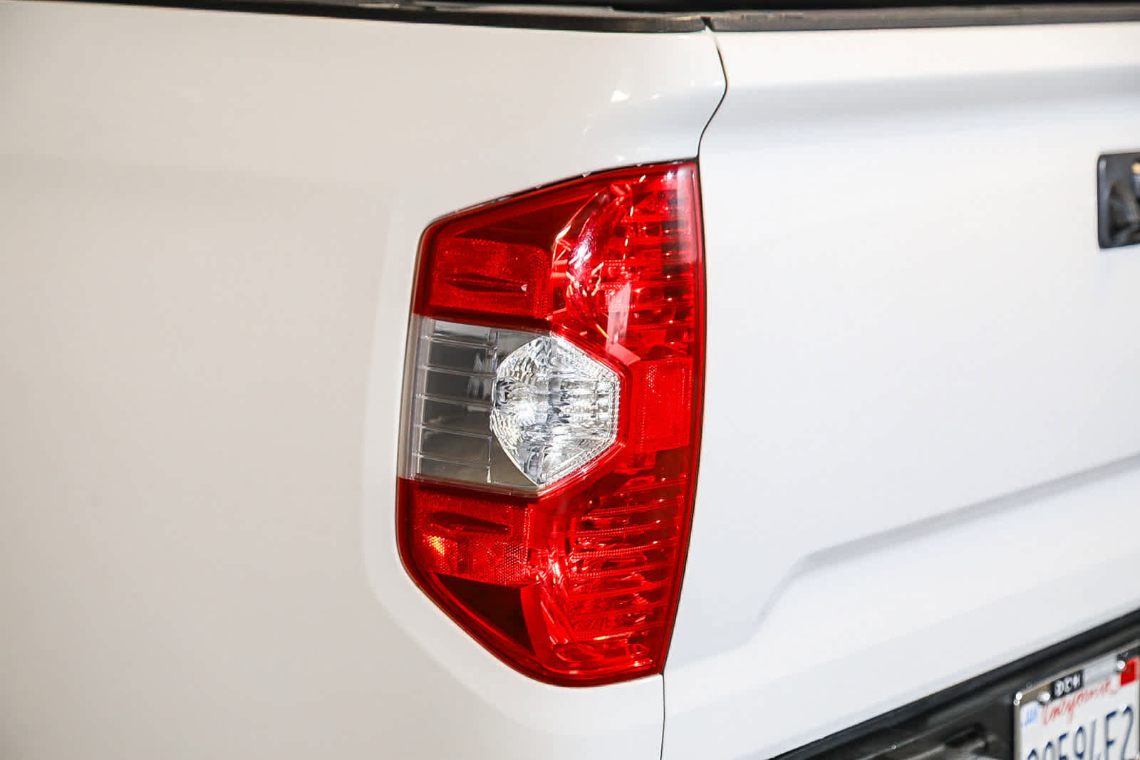 Certified 2017 Toyota Tundra SR image 9