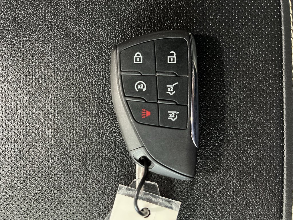 Used 2025 Chevrolet Suburban Premier image 34