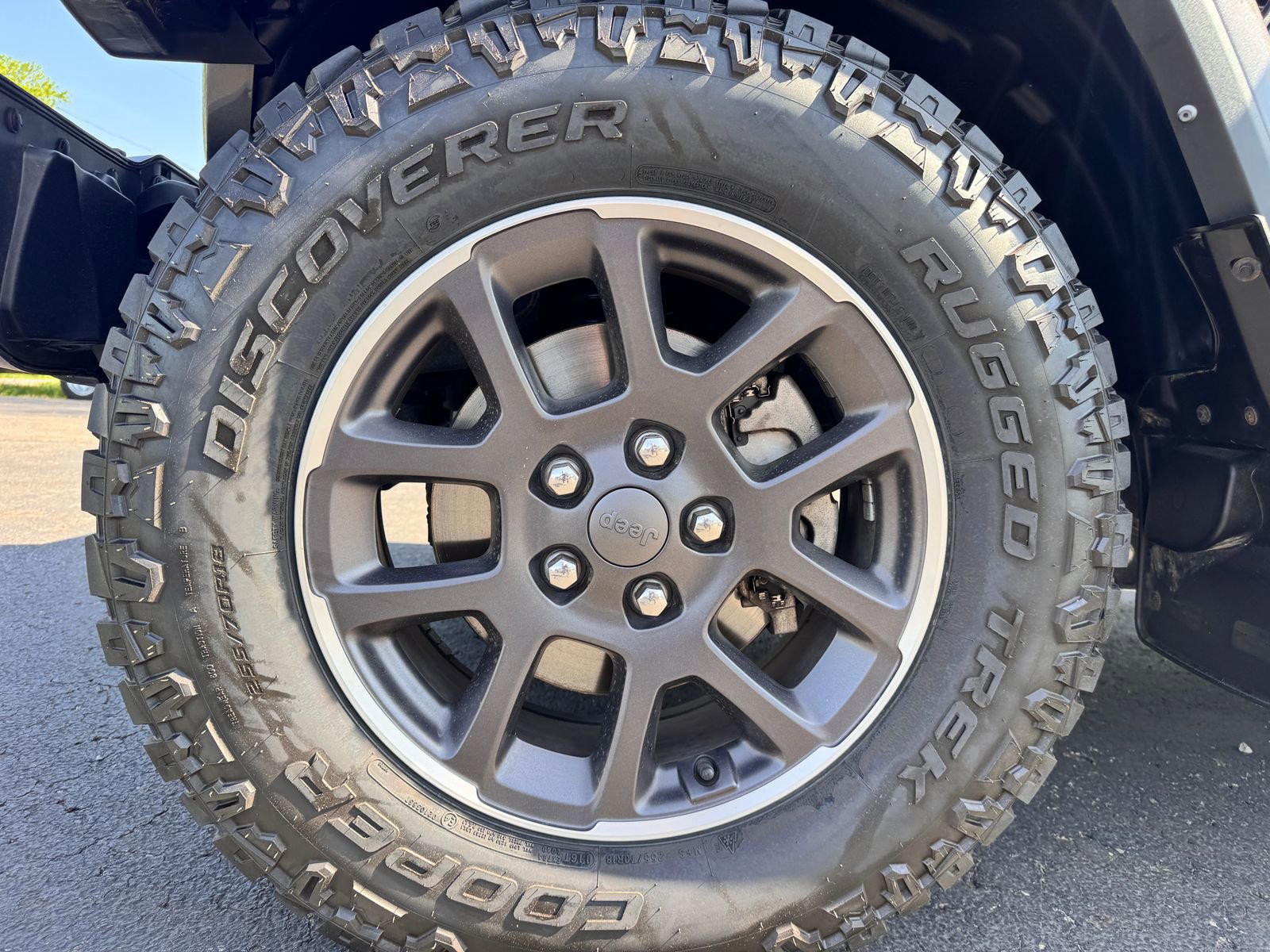 Used 2021 Jeep Gladiator Overland AWD/4WD image 30