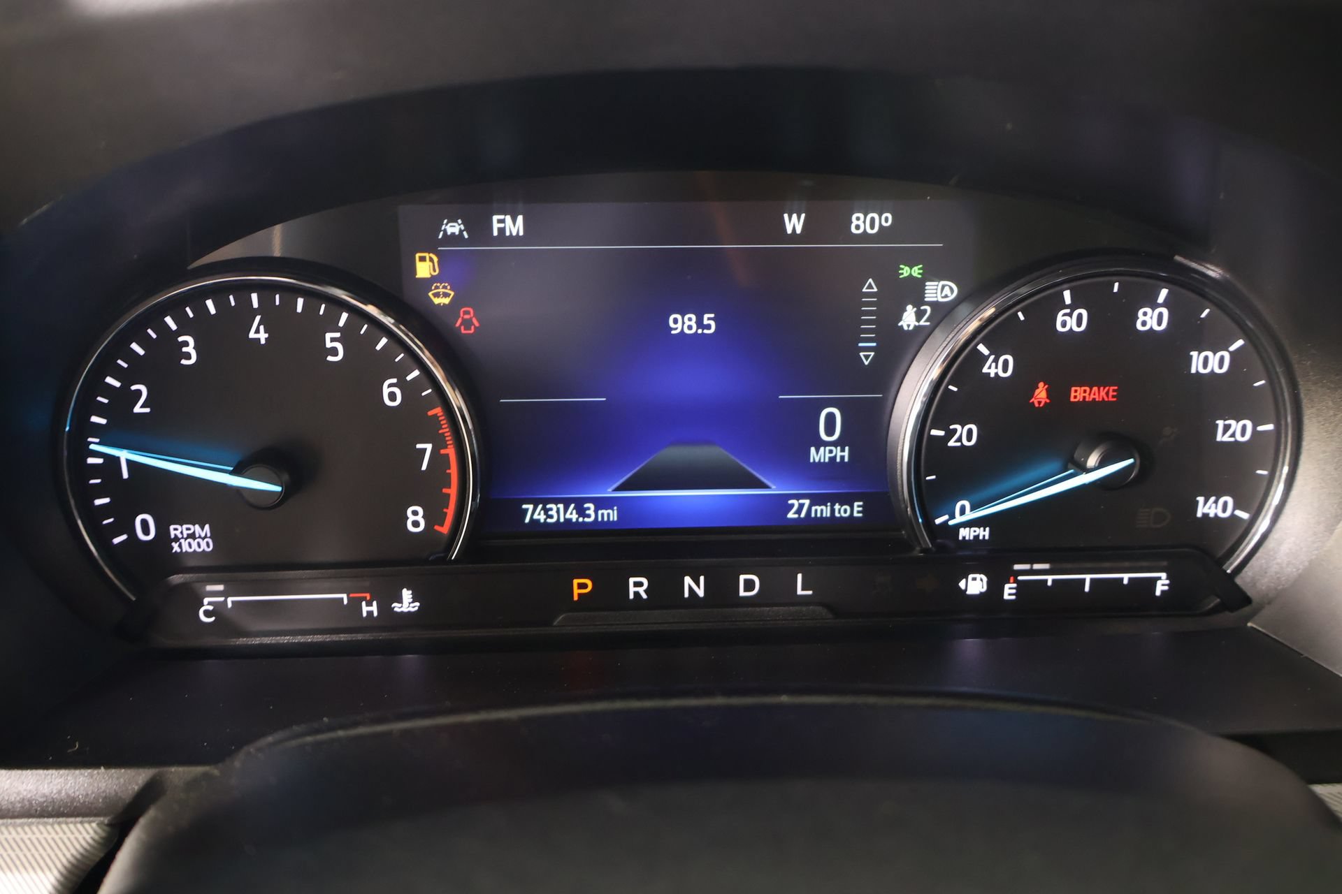 Used 2023 Ford Explorer XLT w/ Equipment Group 202A RWD image 4