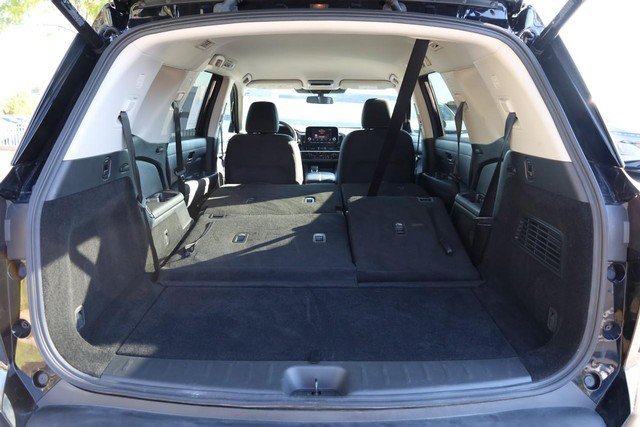 Certified 2025 Nissan Pathfinder SV FWD image 7