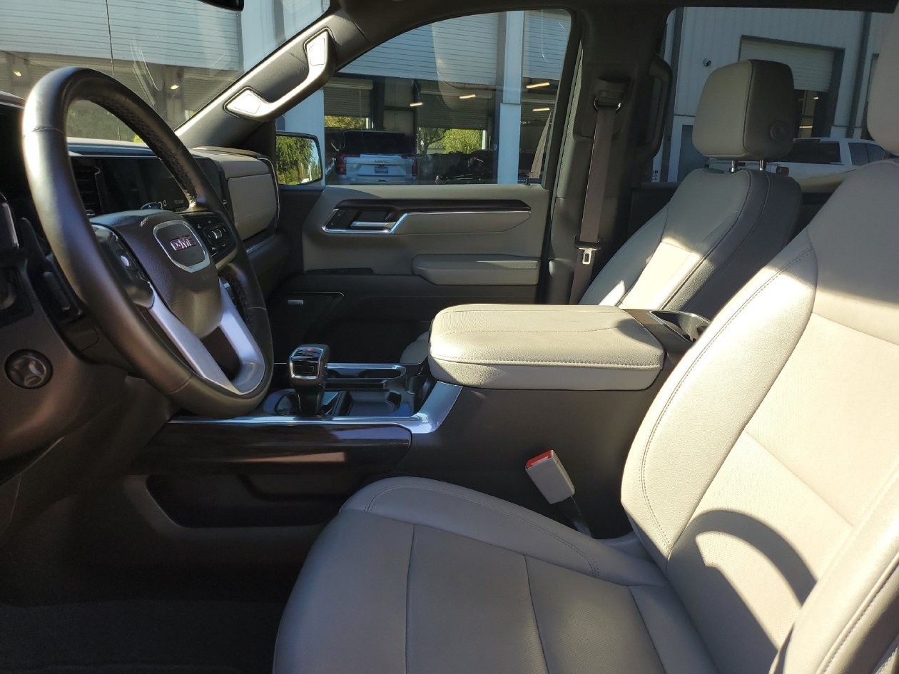 Used 2024 GMC Sierra 1500 SLT w/ SLT Premium Plus Package AWD/4WD image 20