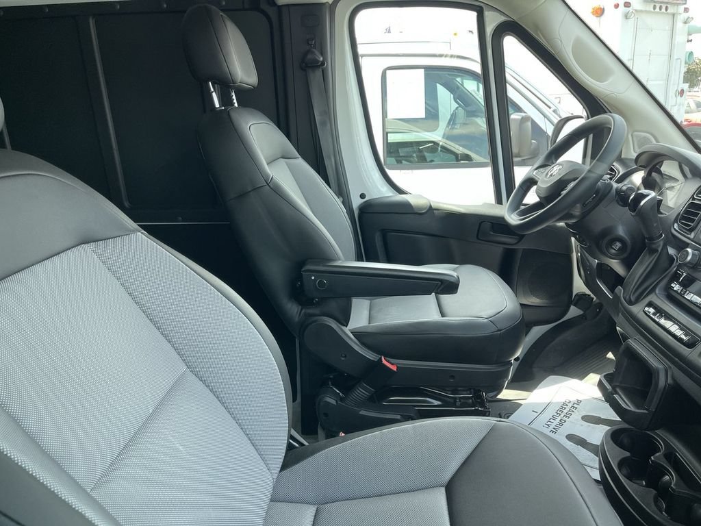 Used 2026 RAM ProMaster 2500 w/ Convenience Group FWD image 7