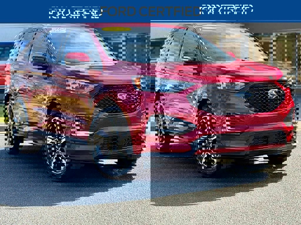 Certified 2022 Ford Edge ST image 3