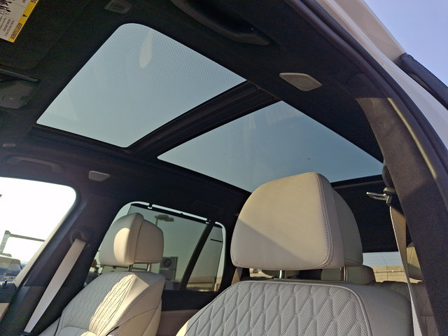 Used 2025 BMW X5 M60i AWD/4WD image 14