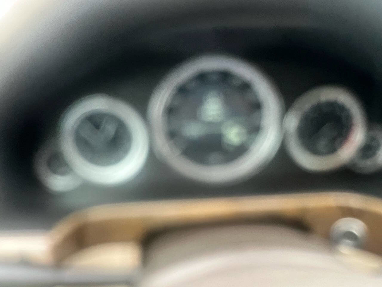 Used 2011 Mercedes-Benz E 350 4MATIC Sedan image 12