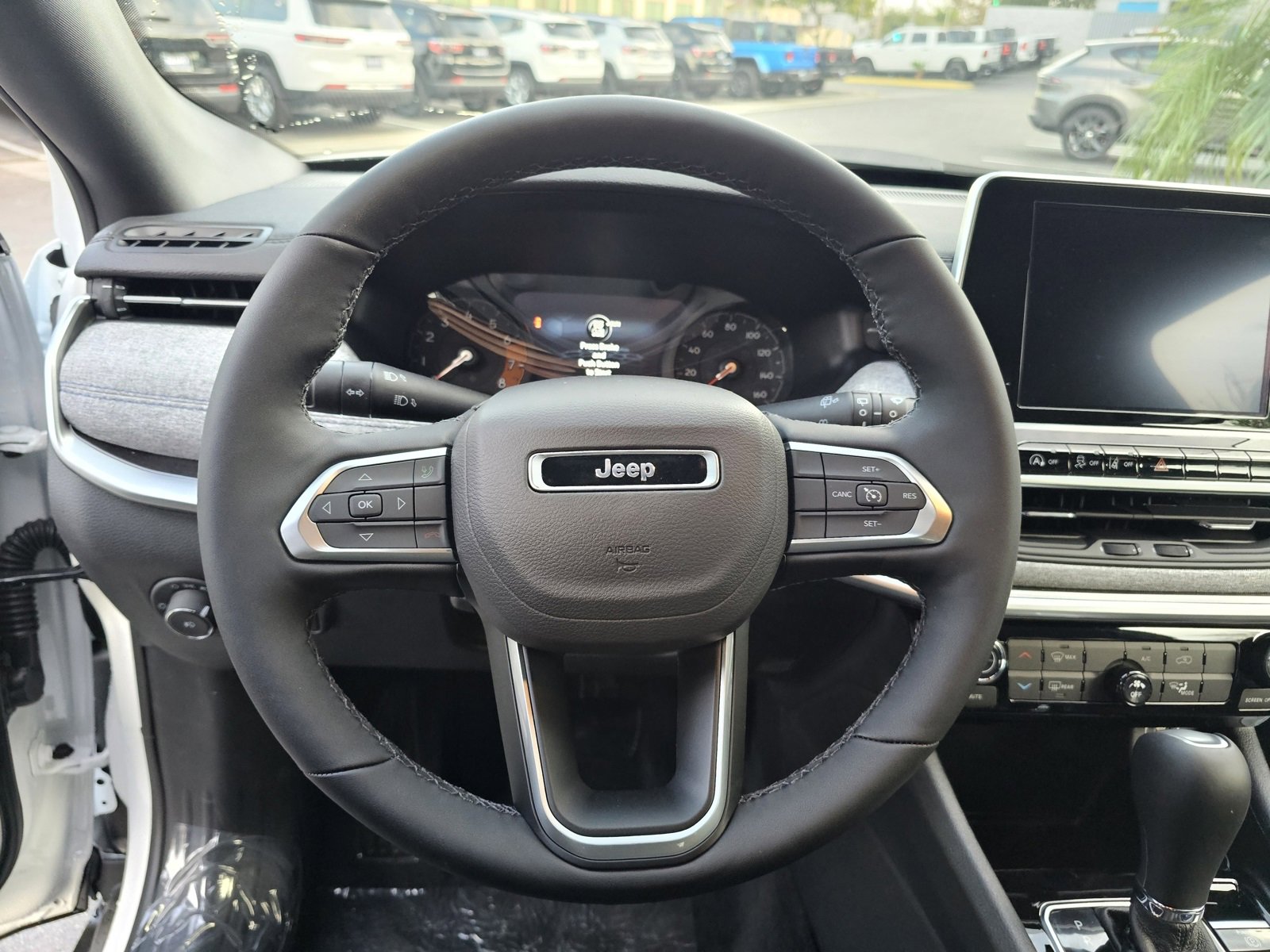 New 2026 Jeep Compass Latitude image 23