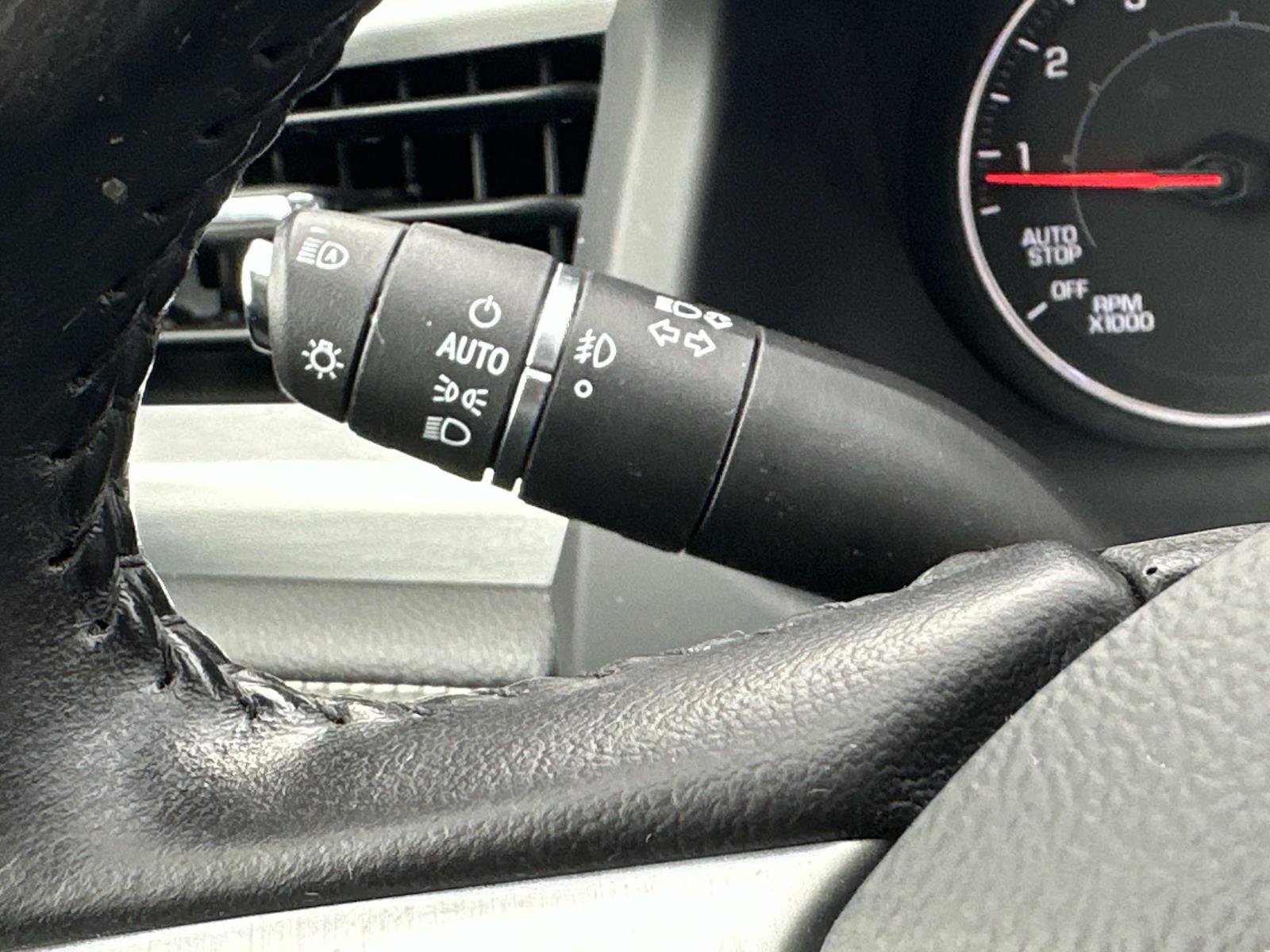 Used 2021 GMC Acadia SLT w/ Trailering Package image 26