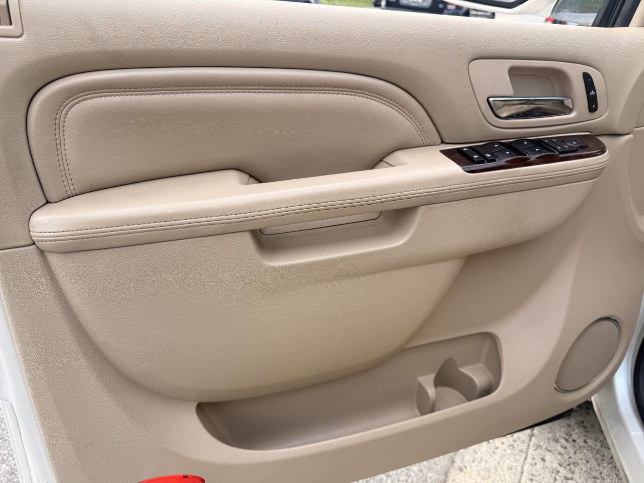 Used 2012 Cadillac Escalade ESV Premium AWD/4WD image 14