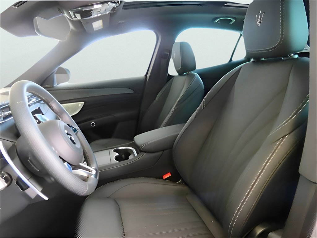 New 2024 Maserati Grecale GT image 53