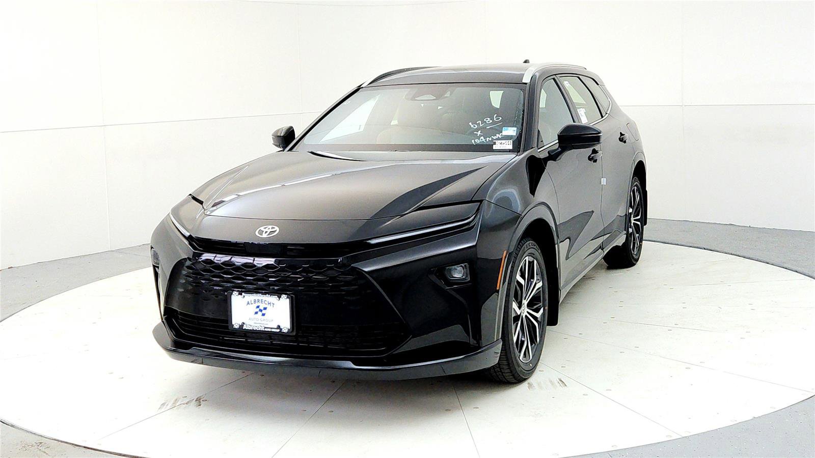 New 2026 Toyota Crown Signia image 2