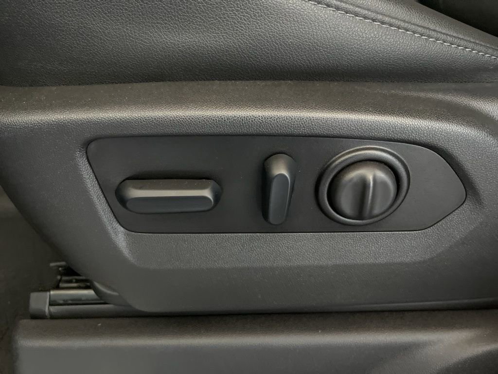 Used 2021 Chevrolet Silverado 3500 LTZ w/ LTZ Premium Package AWD/4WD image 19