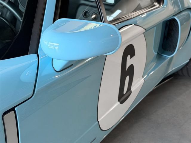 Used 2006 Ford GT RWD image 48