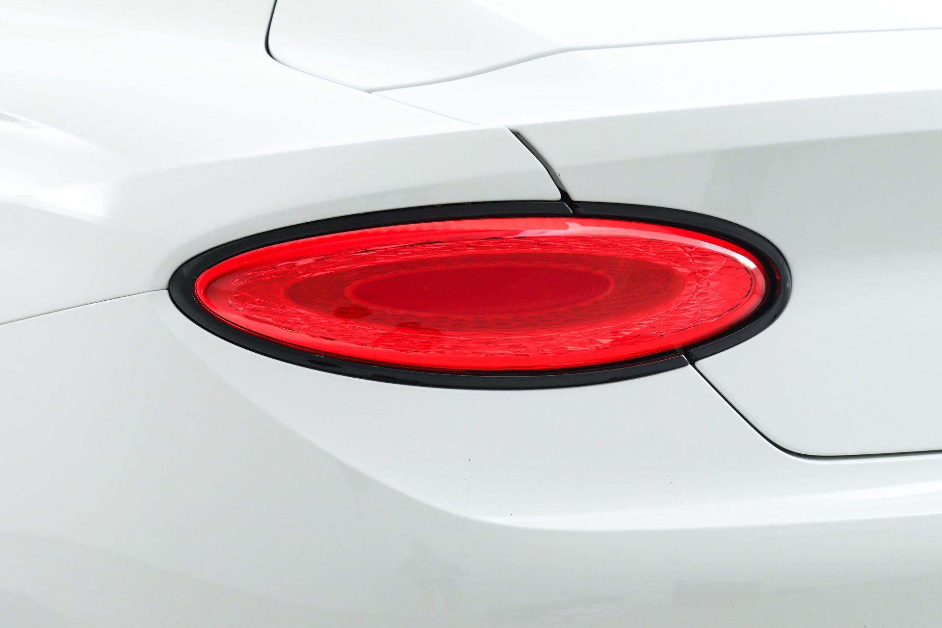 Used 2021 Bentley Continental GT V8 image 11