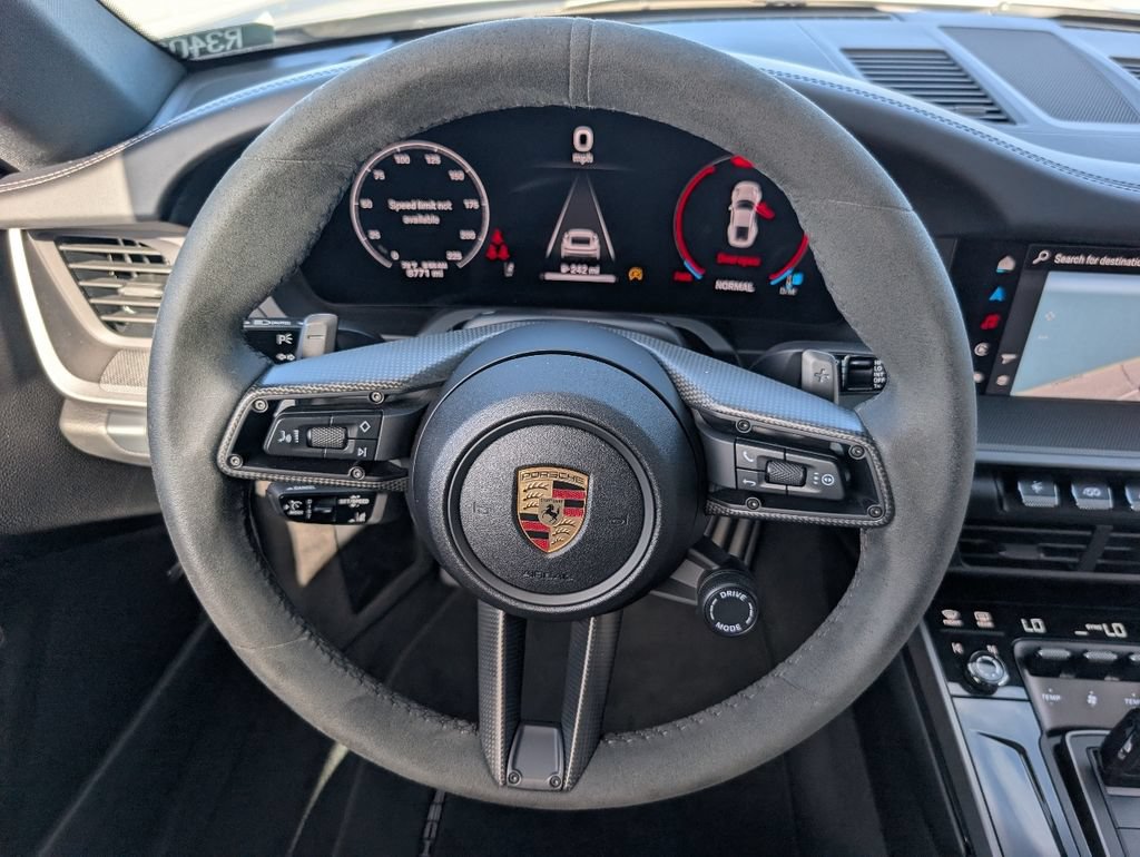 Used 2025 Porsche 911 Carrera S RWD image 21