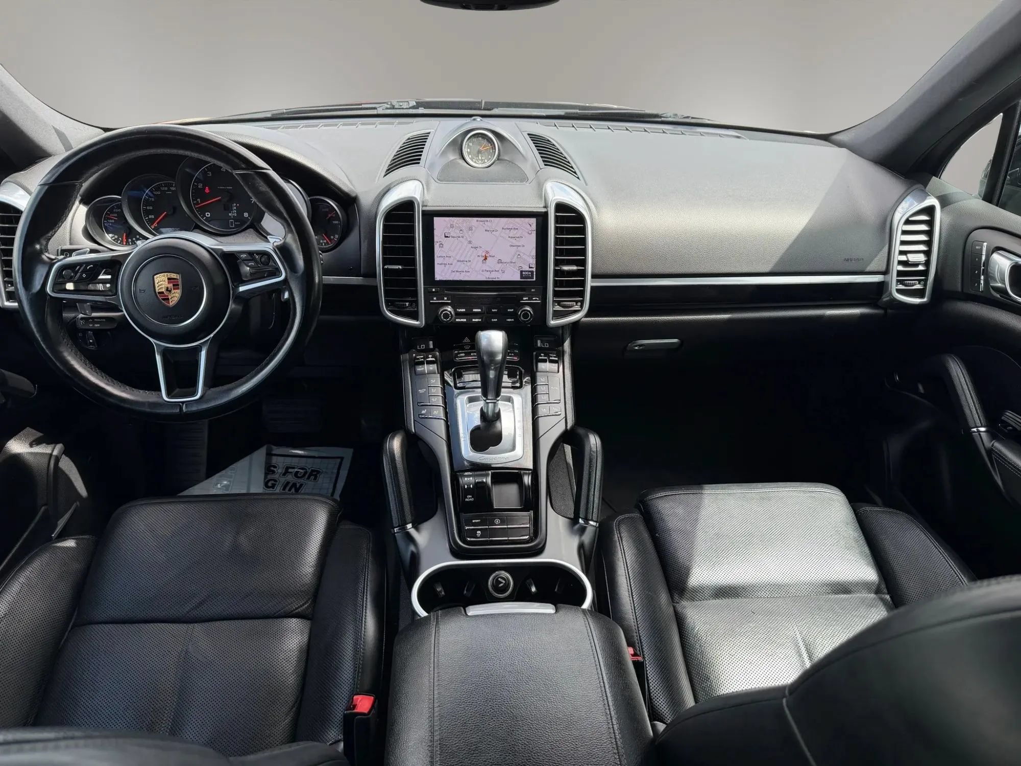 Used 2017 Porsche Cayenne AWD/4WD image 19