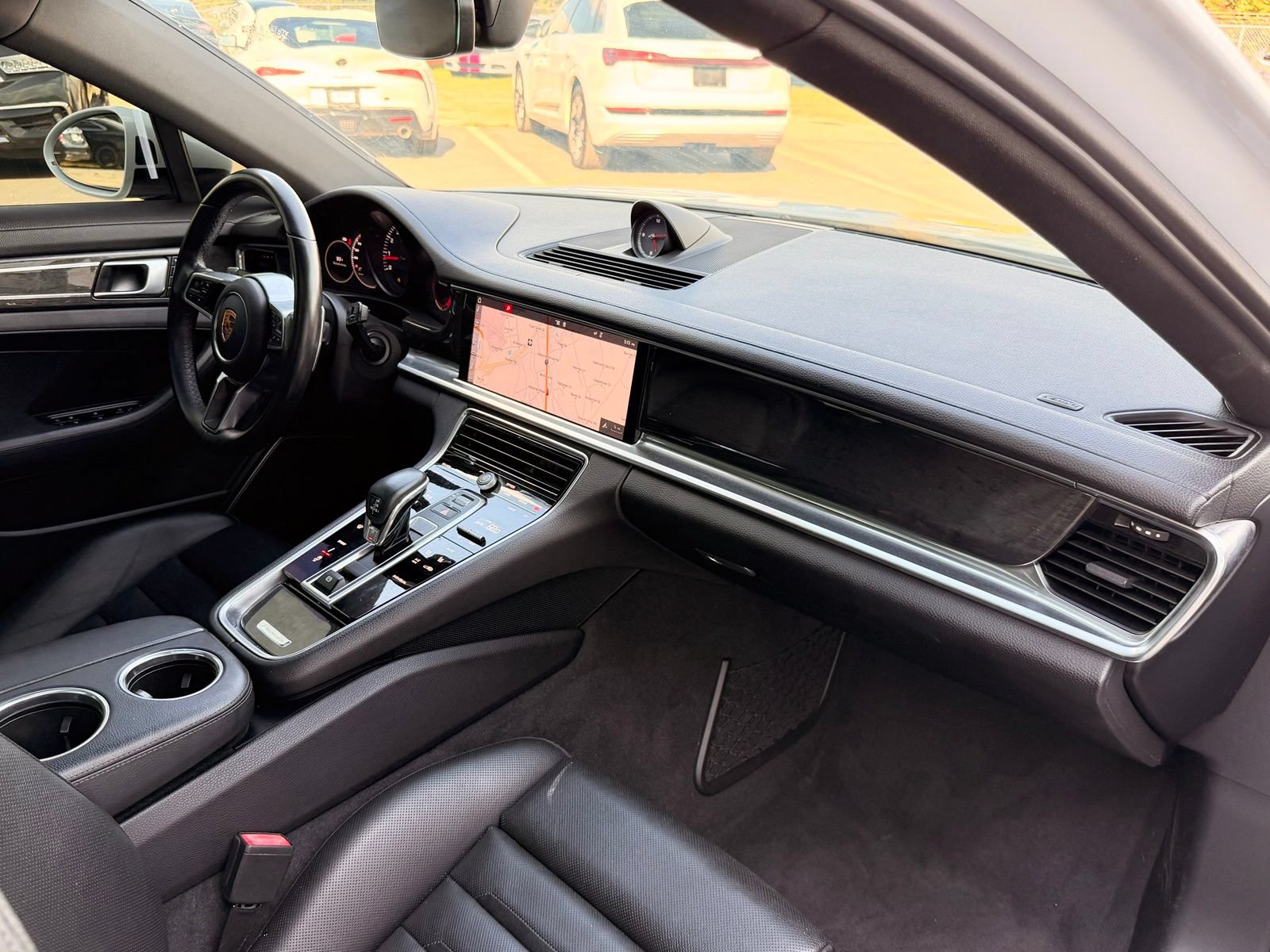 Used 2018 Porsche Panamera w/ Premium Package Plus RWD image 27