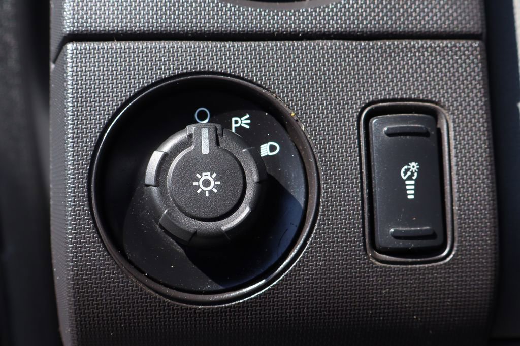 Used 2016 Ford F550 XL image 23