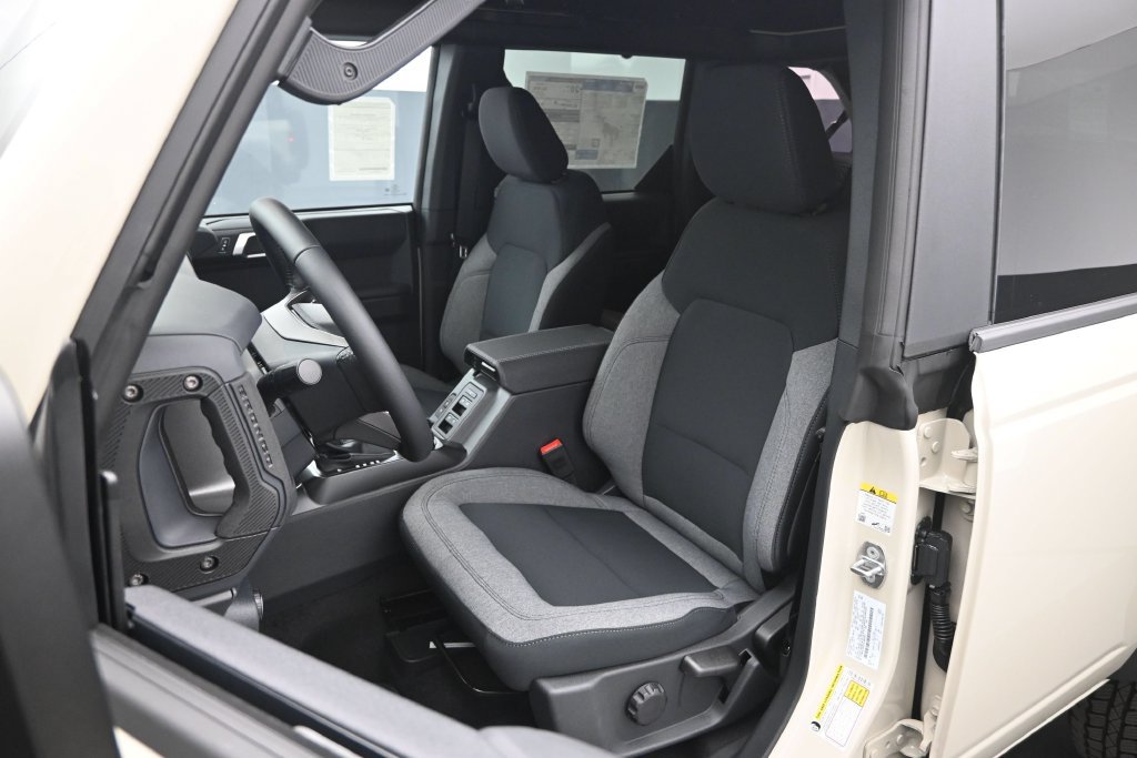New 2026 Ford Bronco Big Bend AWD/4WD image 8