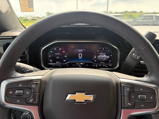Used 2024 Chevrolet Silverado 1500 LT AWD/4WD image 34