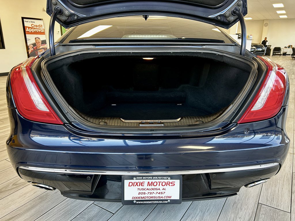 Used 2016 Jaguar XJ L Portfolio RWD image 9