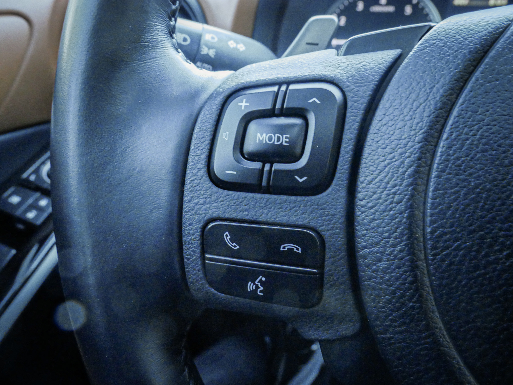 Used 2024 Lexus IS 350 F Sport RWD image 19