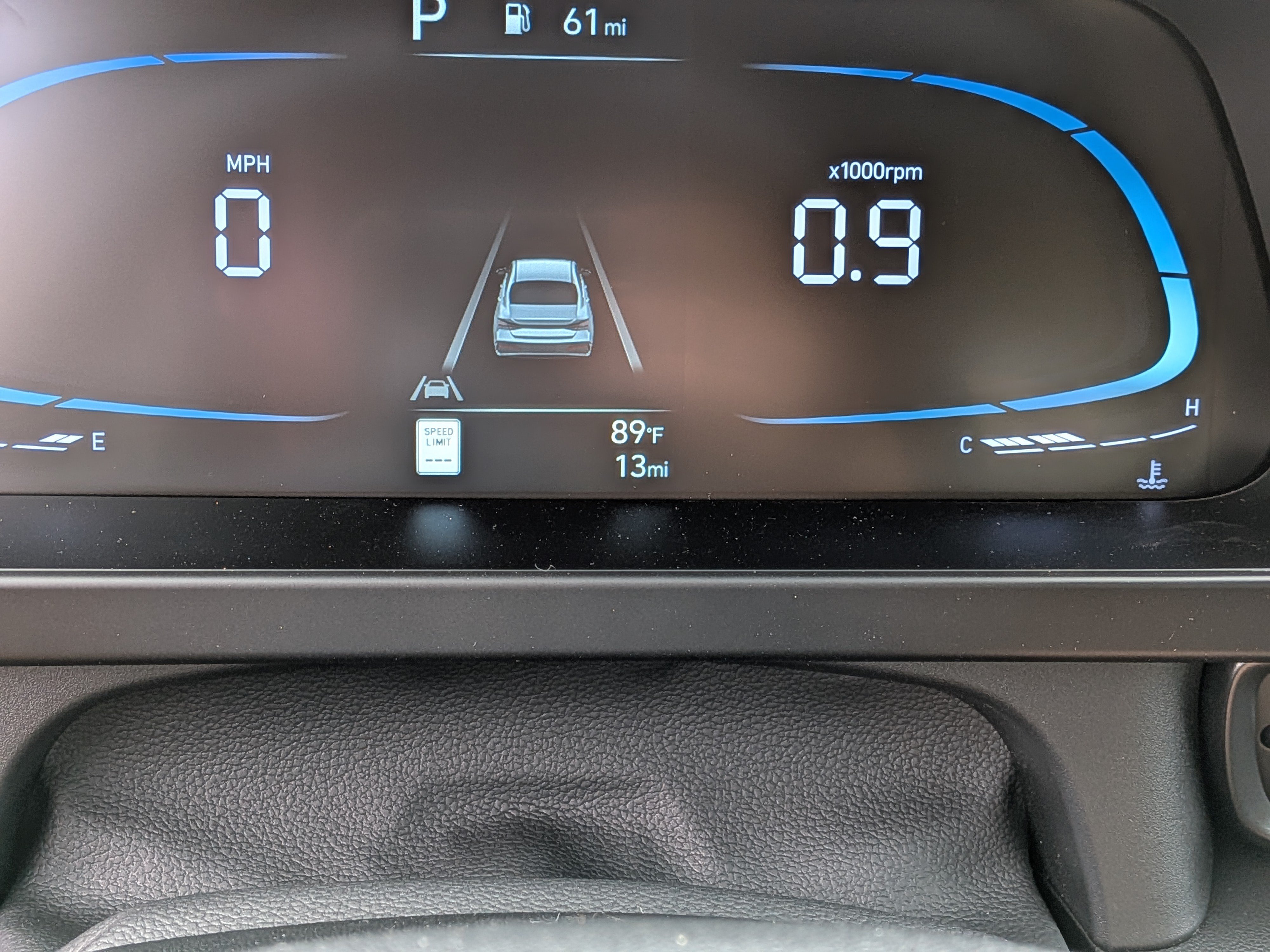 New 2026 Hyundai Elantra SEL Sport FWD image 28