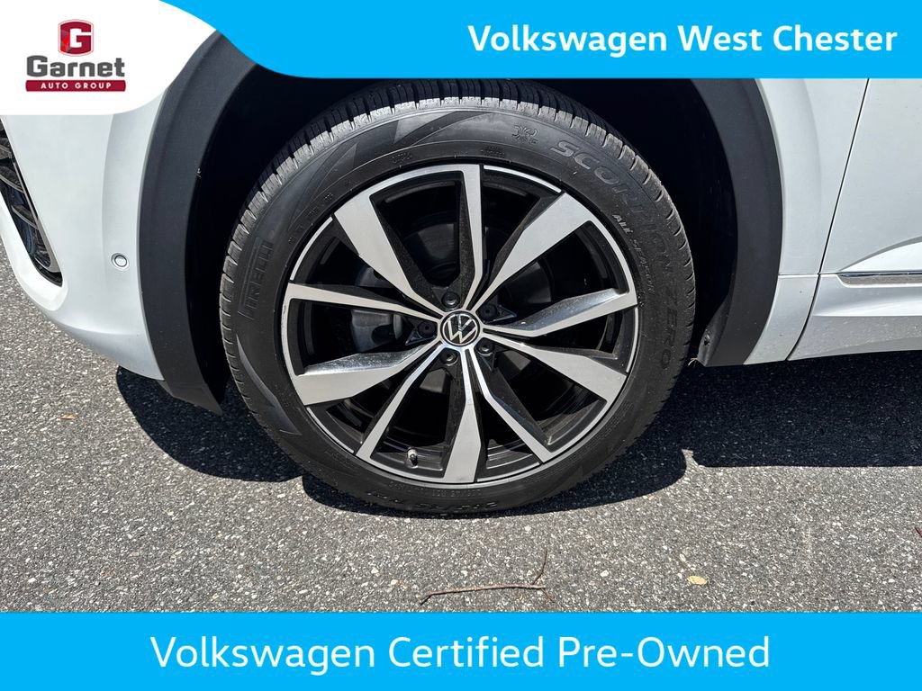Certified 2024 Volkswagen Atlas SEL Premium R-Line AWD/4WD image 10