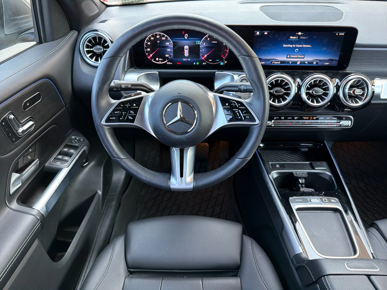 Used 2026 Mercedes-Benz GLB 250 4MATIC image 13
