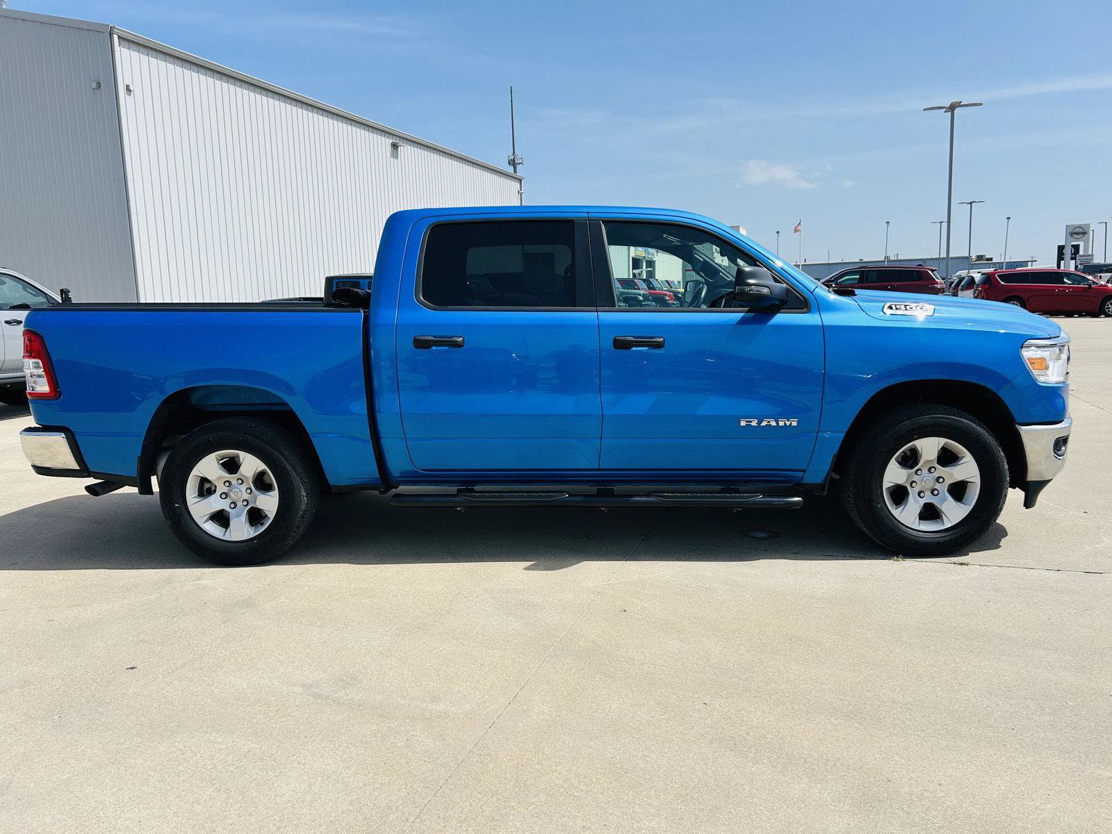 Used 2023 RAM 1500 Big Horn AWD/4WD image 36