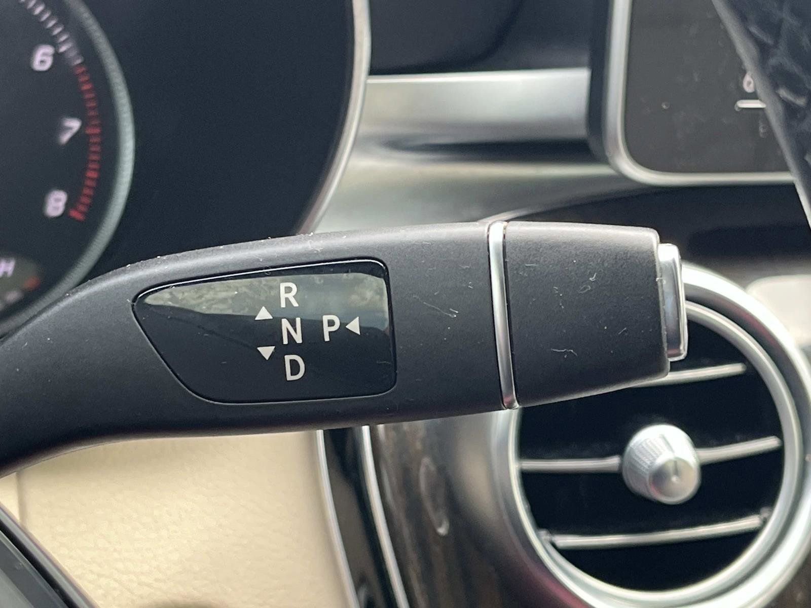 Used 2018 Mercedes-Benz C 300 4MATIC Sedan image 31