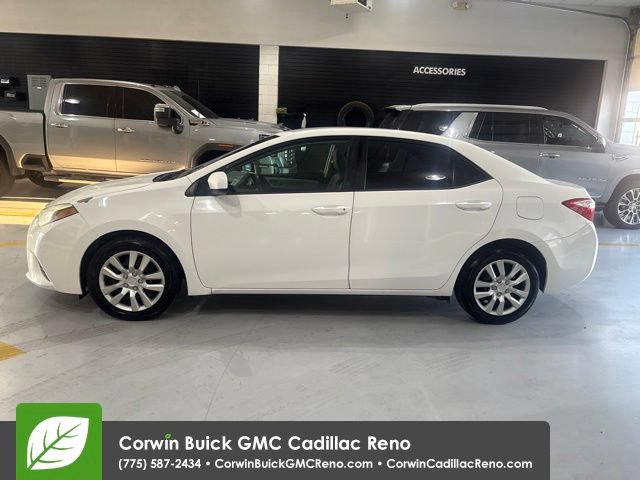 Used 2014 Toyota Corolla LE FWD image 3