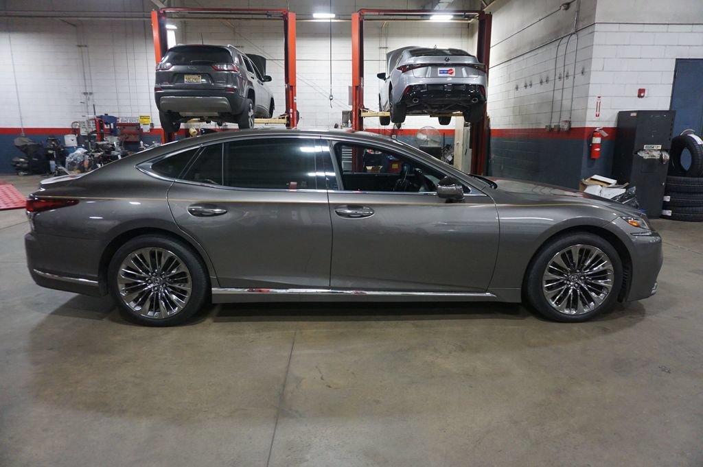 Used 2018 Lexus LS 500 AWD w/ Luxury Package image 21