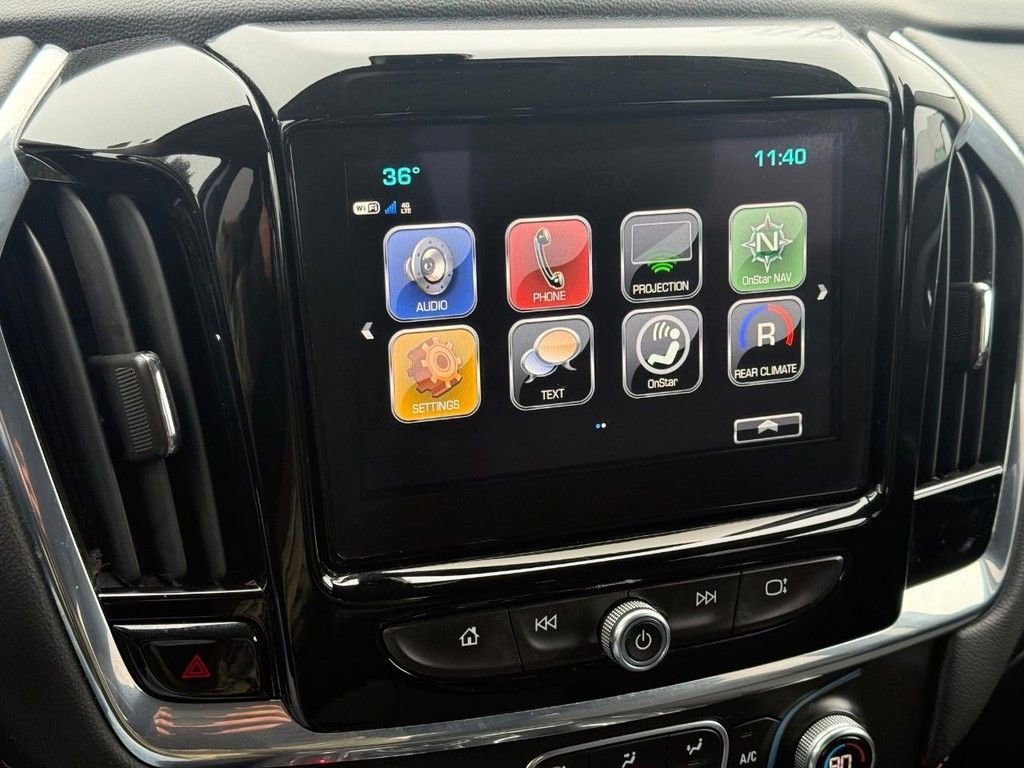 Used 2018 Chevrolet Traverse LT image 19