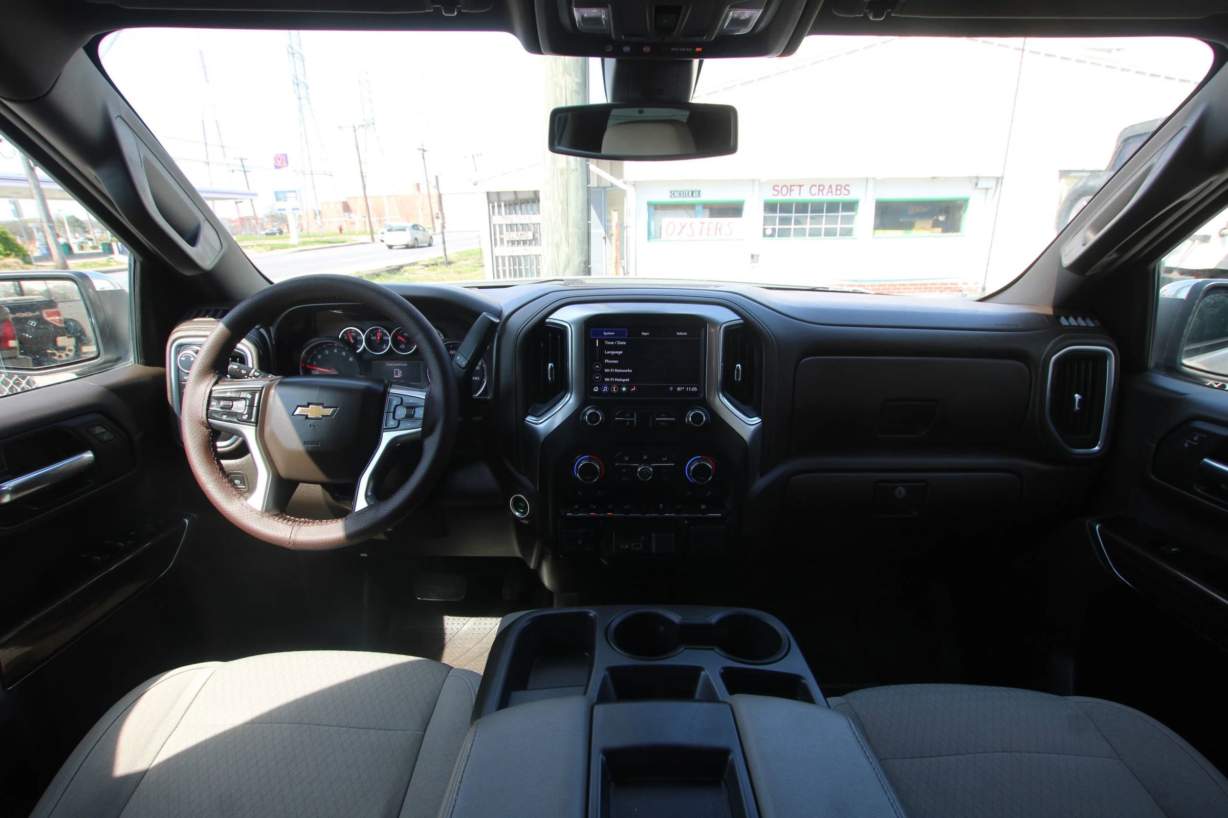 Used 2019 Chevrolet Silverado 1500 LT w/ Convenience Package AWD/4WD image 12