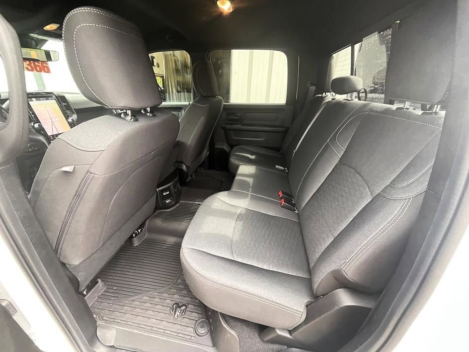 New 2026 RAM 3500 Tradesman AWD/4WD image 30