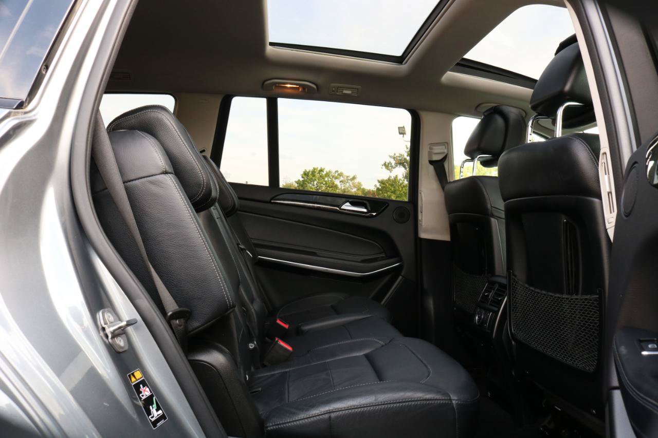 Used 2018 Mercedes-Benz GLS 550 4MATIC image 53