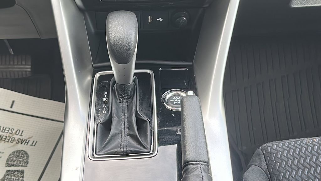 Used 2025 Mitsubishi Eclipse Cross ES image 20