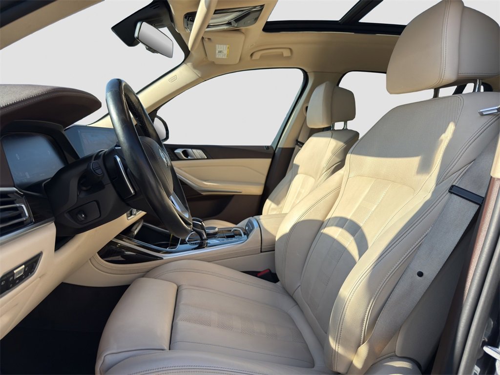 Used 2019 BMW X7 xDrive40i w/ Cold Weather Package image 6