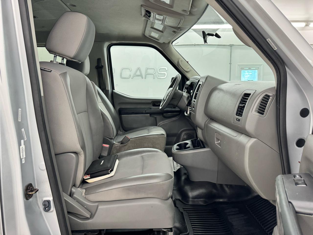 Used 2019 Nissan NV 3500 S RWD image 13