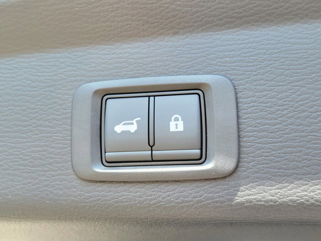 New 2025 Mitsubishi Outlander SEL image 30