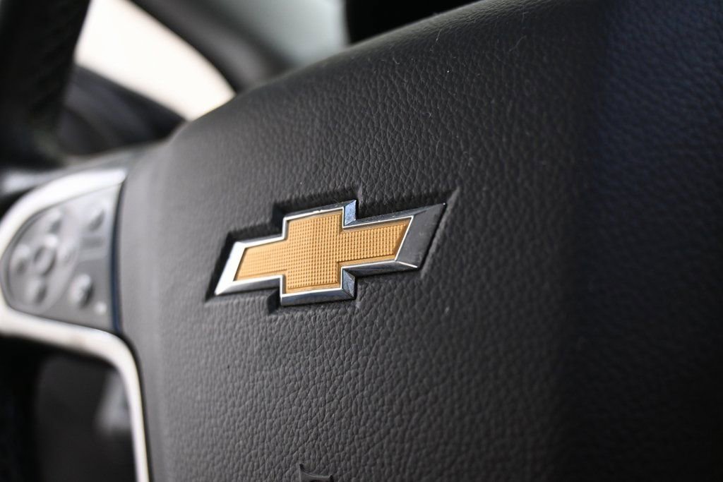 Used 2015 Chevrolet Suburban LTZ image 29