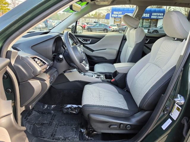 Used 2024 Subaru Forester Premium image 21