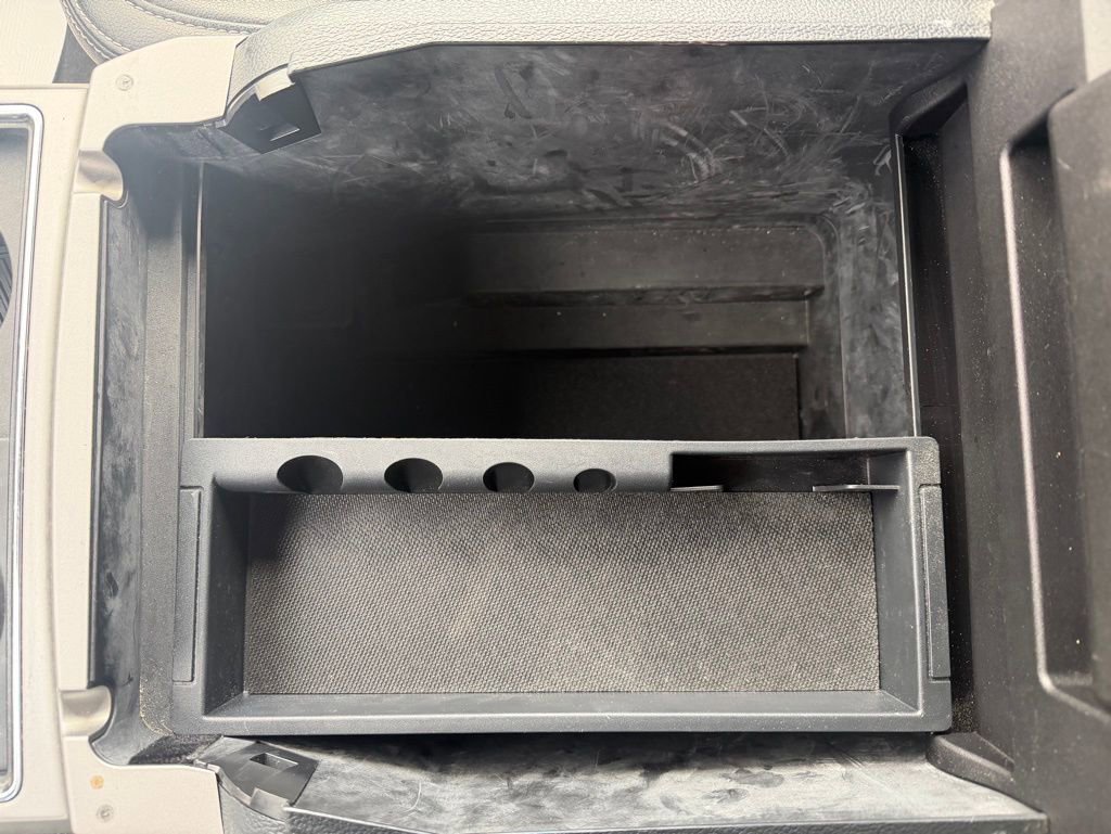 Used 2022 Ford F250 Lariat w/ Black Appearance Package image 35