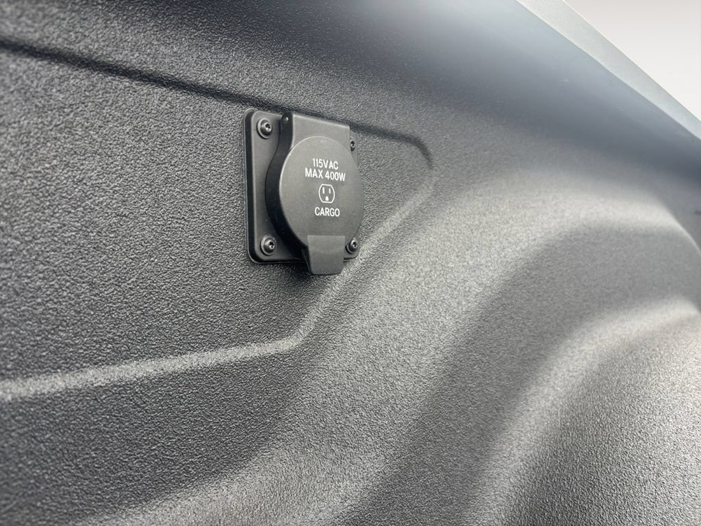 New 2025 RAM 2500 Big Horn AWD/4WD image 6