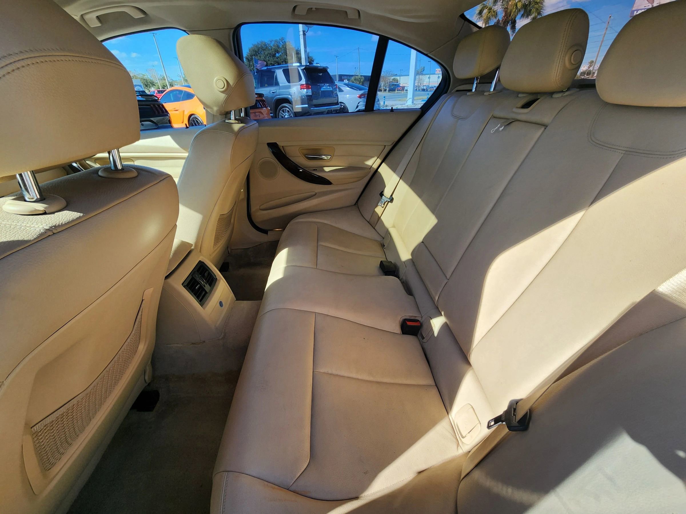 Used 2014 BMW 328i xDrive Sedan w/ Premium Package image 13