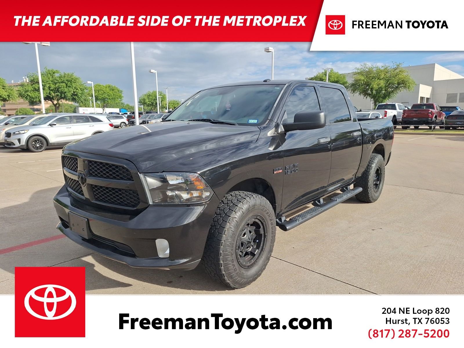 Used 2017 RAM 1500 Express w/ Black Ram 1500 Express Group image 1