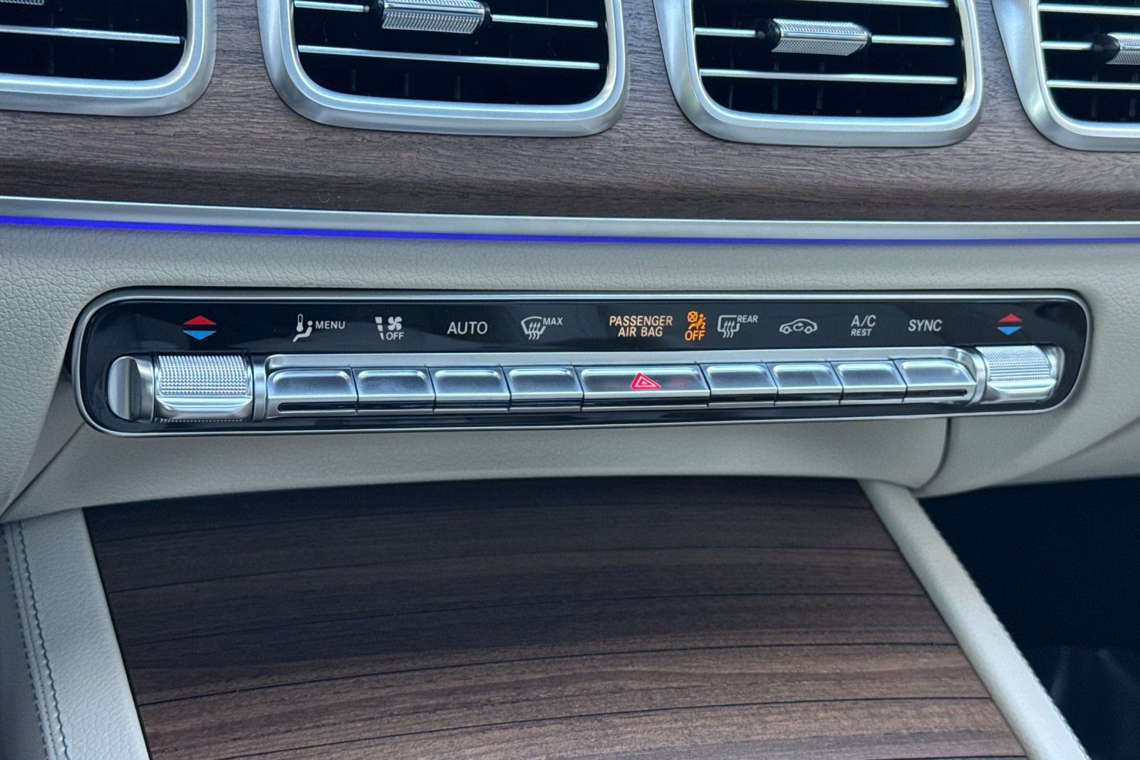 New 2026 Mercedes-Benz GLE 450 4MATIC image 18