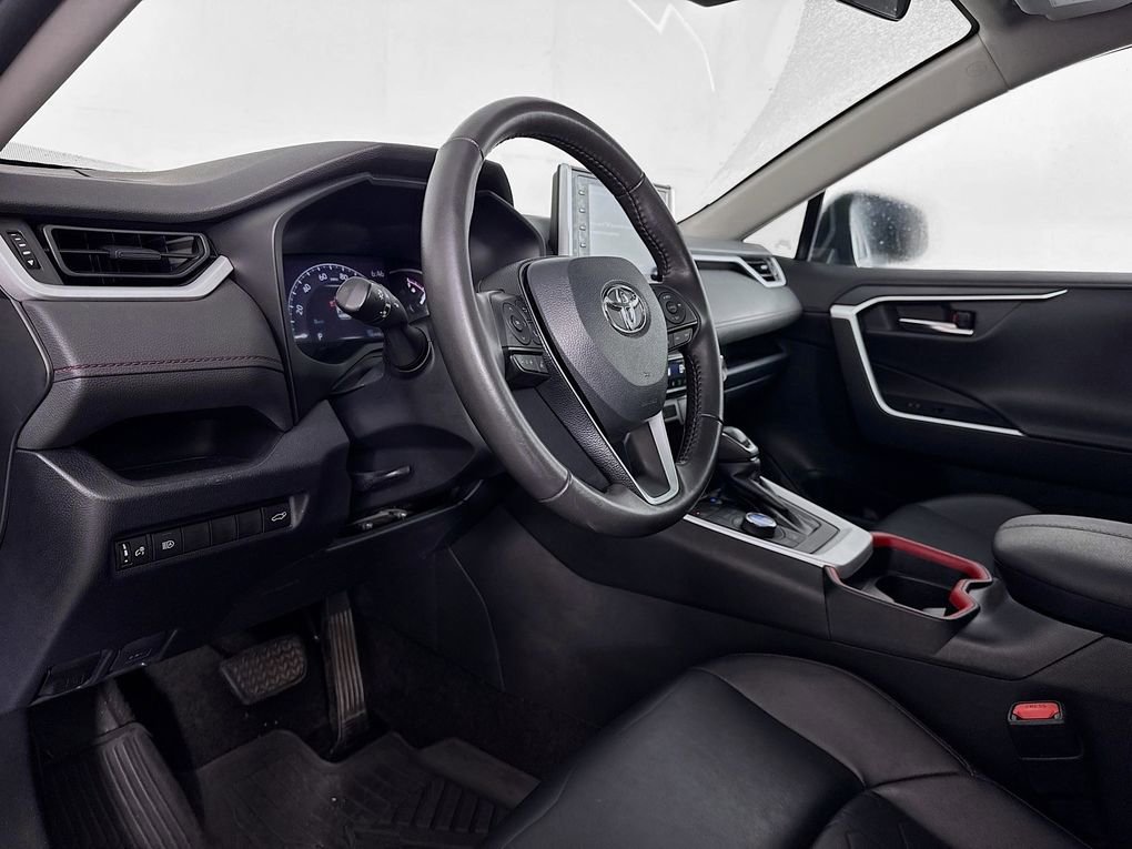 Used 2020 Toyota RAV4 TRD Off-Road image 12