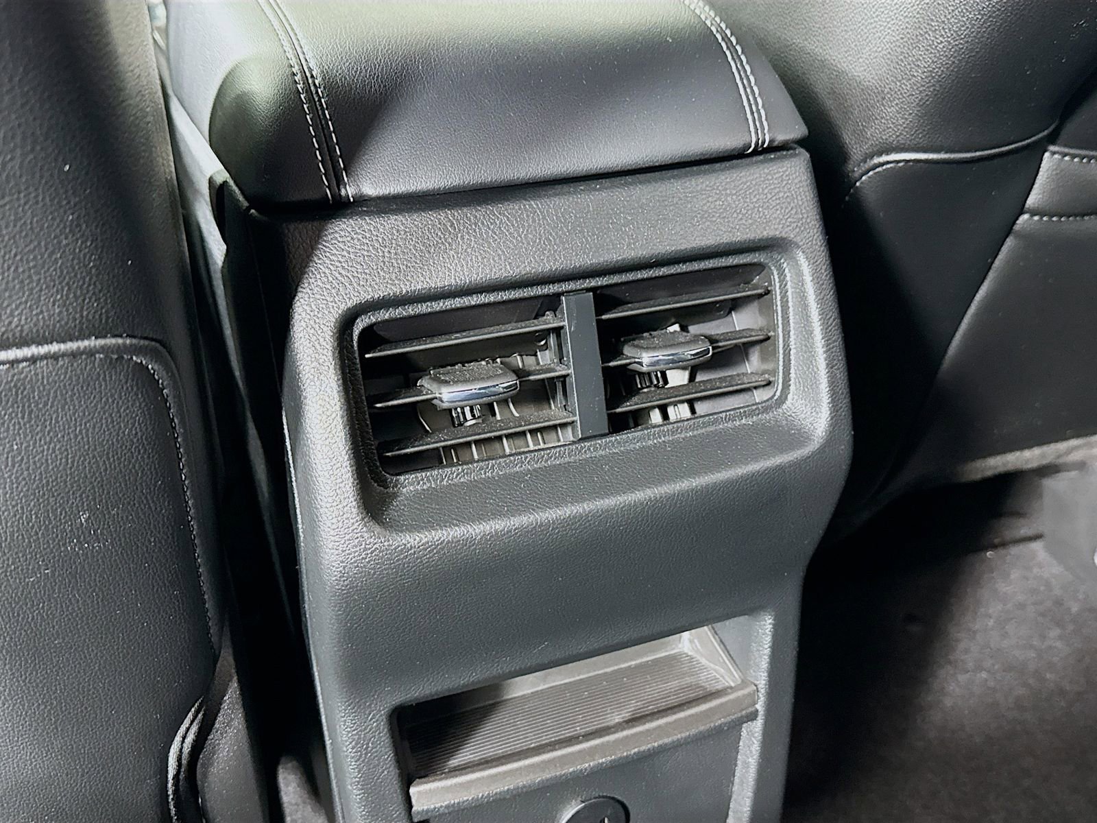 Used 2022 Ford Edge ST AWD/4WD image 20